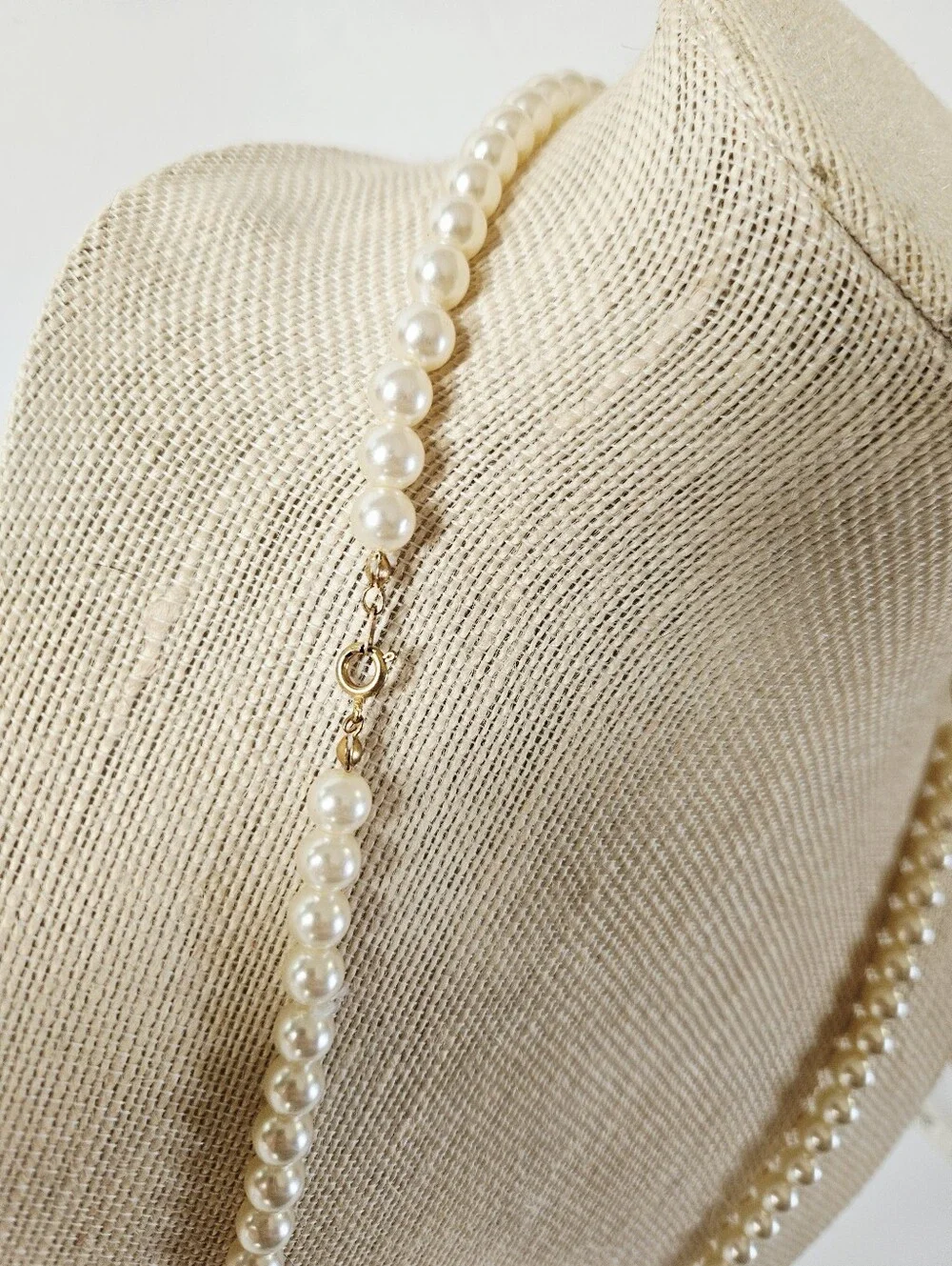 Vintage Faux Pearl Gold Filigree Scrollwork Opera Length Linked Station Necklace